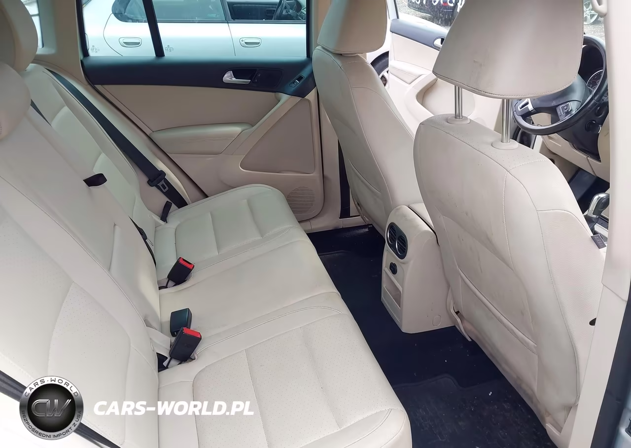 2012 Volkswagen Tiguan Se VIN:WVGAV7AX8CW522544 - 8