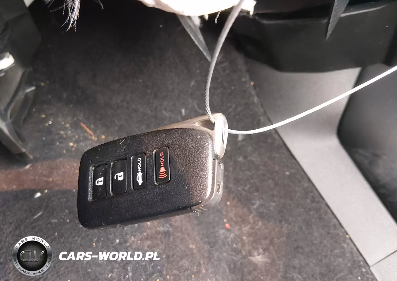 2018 Lexus Is 300 VIN:JTHC81D28J5031006 - 11