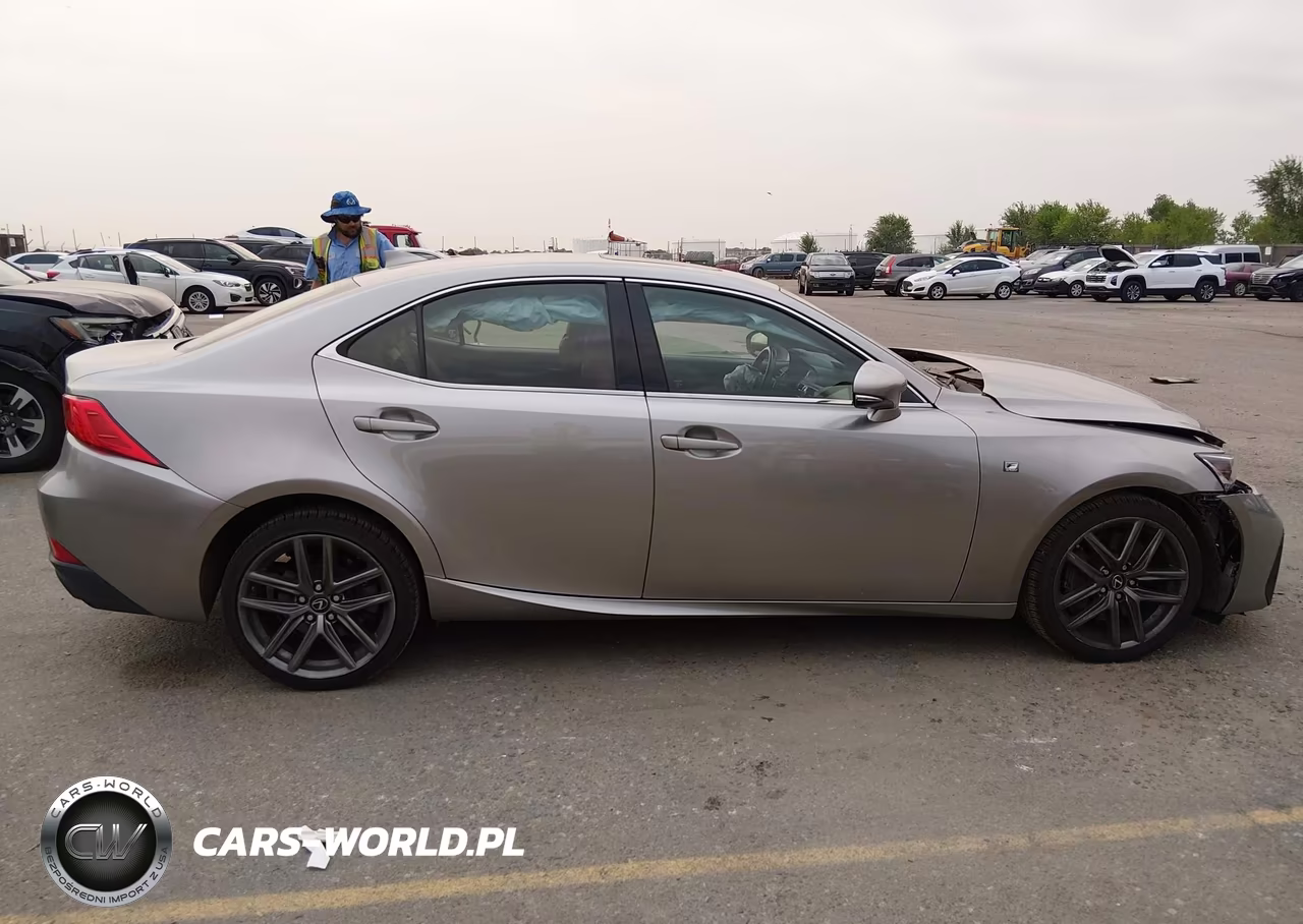 2018 Lexus Is 300 VIN:JTHC81D28J5031006 - 13