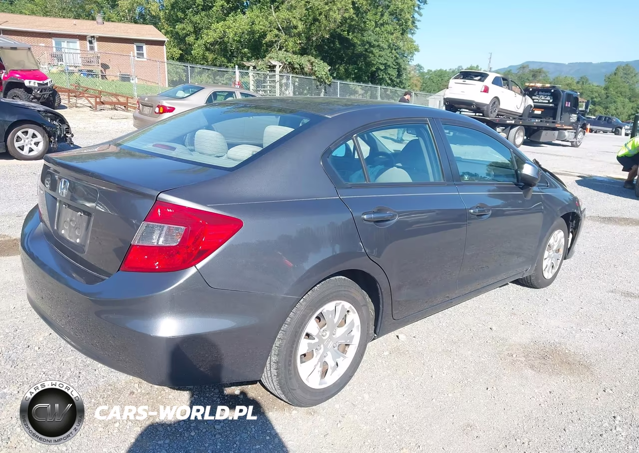 2012 Honda Civic Lx VIN:2HGFB2F56CH603085 - 4