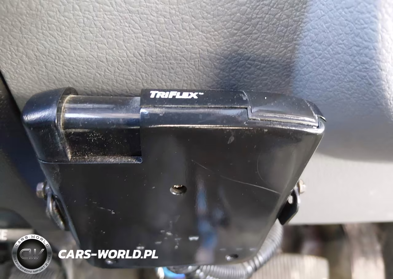2016 Ford F-350 Chassis Xl VIN:1FDRF3H61GEC86689 - 12