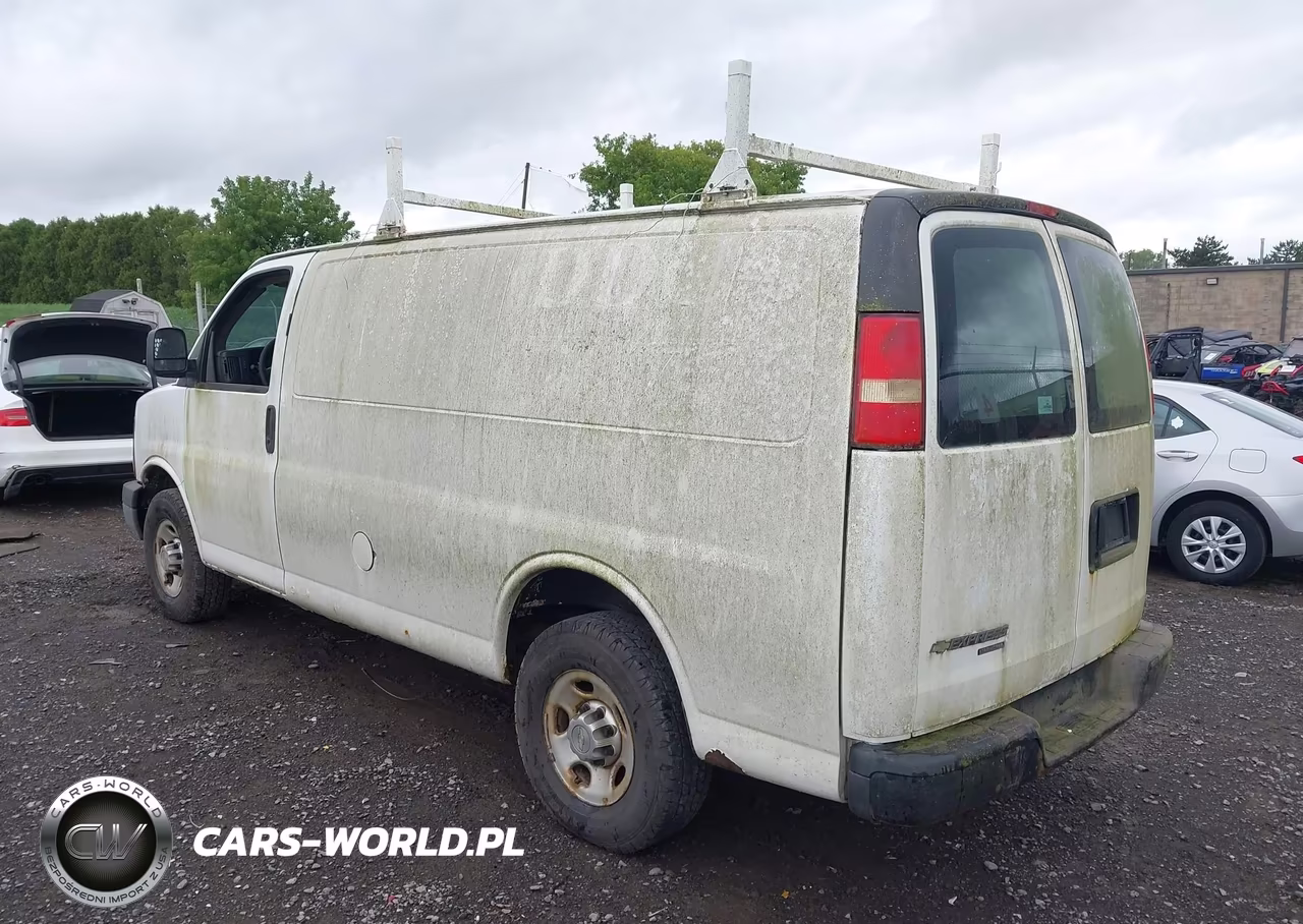 2013 Chevrolet Express 2500 Work Van VIN:1GCWGFCA4D1105220 - 3
