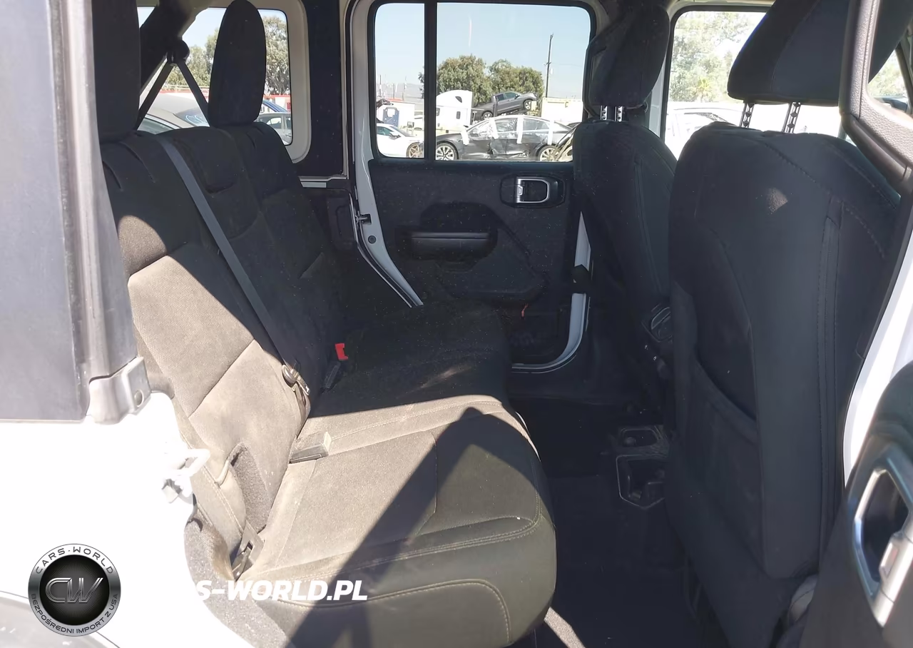 2019 Jeep Wrangler Unlimited Sport S 4X4 VIN:1C4HJXDN9KW622546 - 8