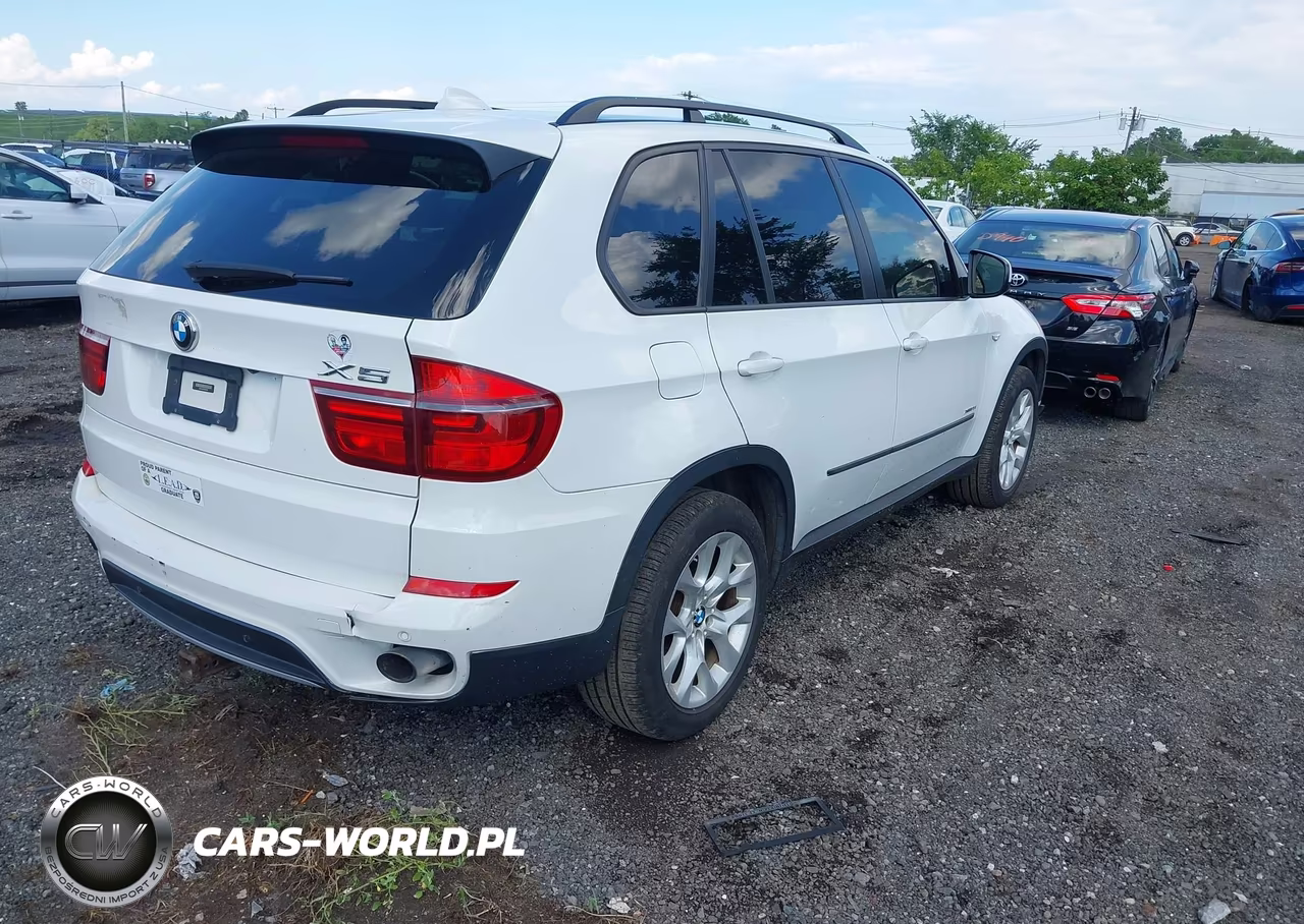 2013 BMW X5 xDrive35I VIN:5UXZV4C59DL994660 - 4