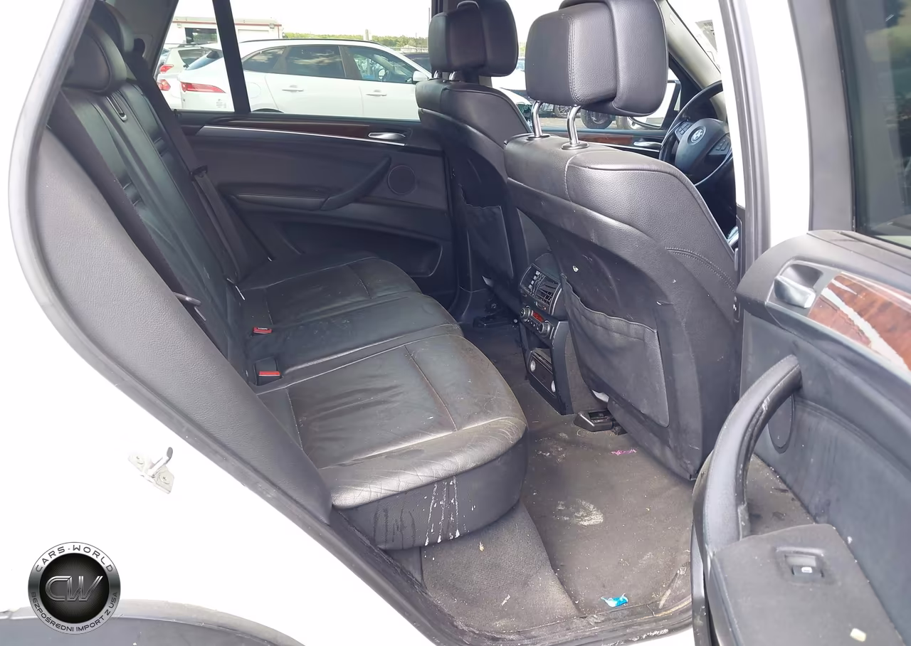 2013 BMW X5 xDrive35I VIN:5UXZV4C59DL994660 - 8