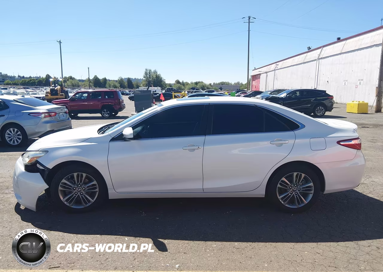 2016 Toyota Camry Se VIN:4T1BF1FK9GU197934 - 15