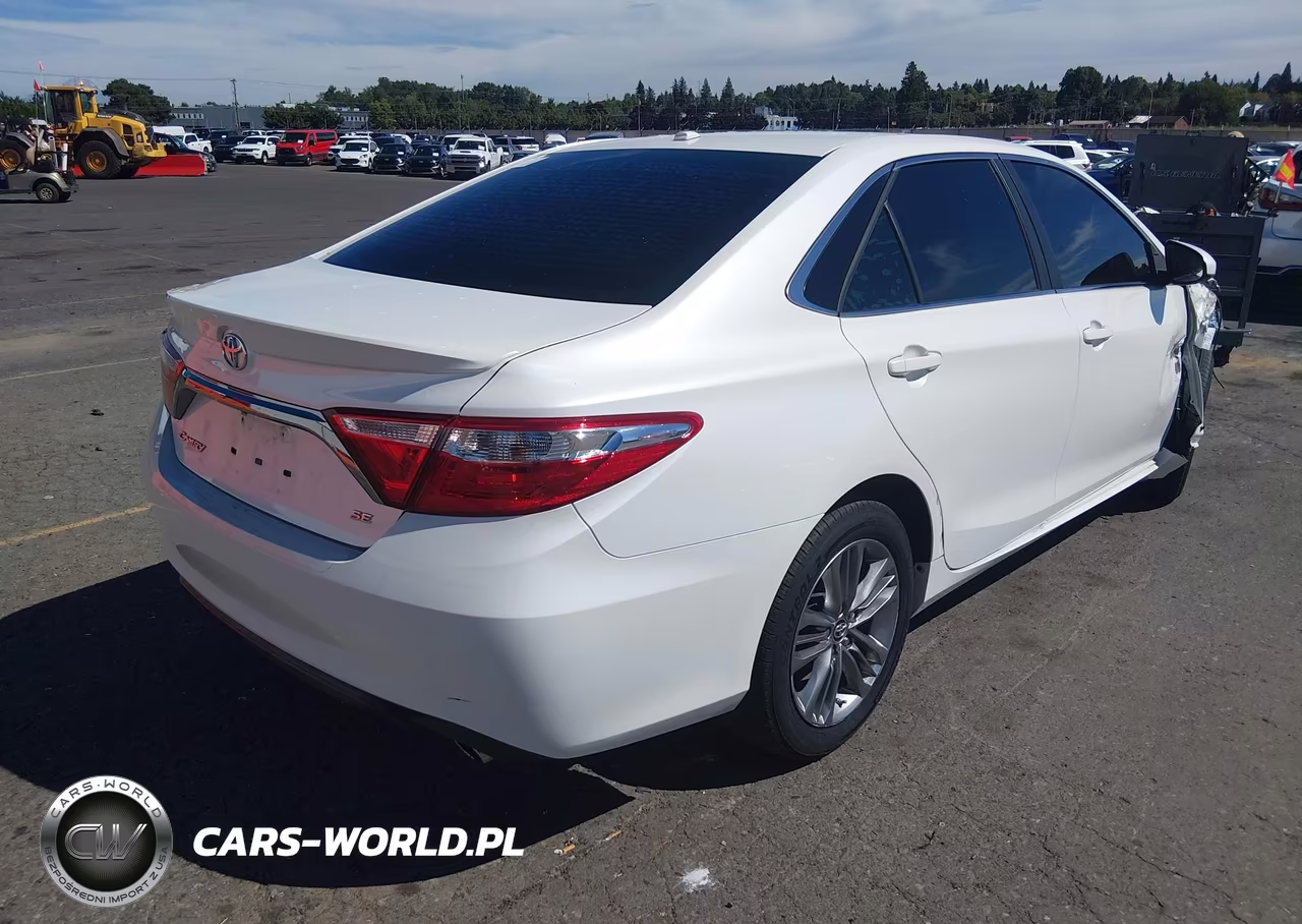 2016 Toyota Camry Se VIN:4T1BF1FK9GU197934 - 4