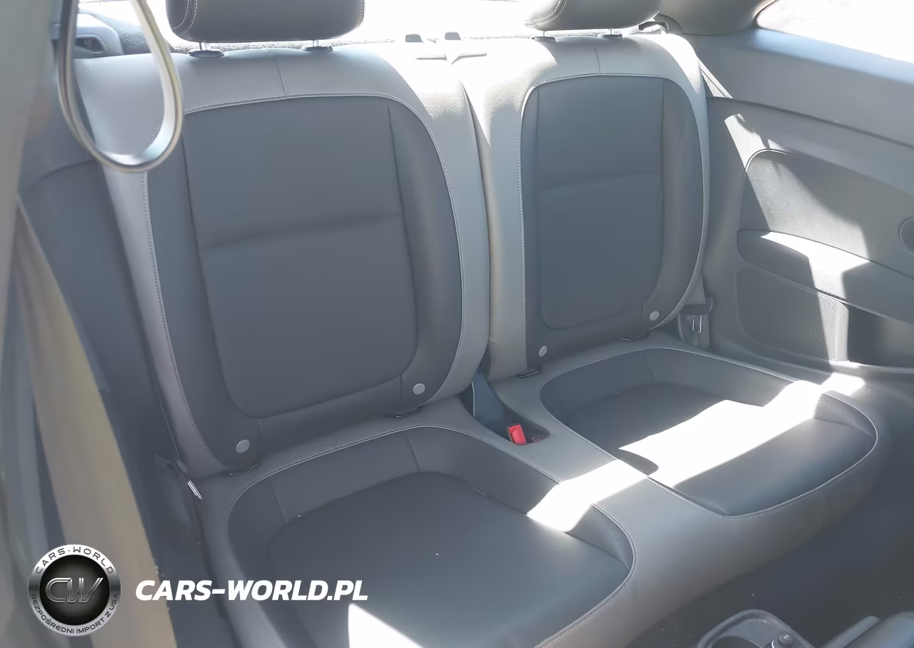 2015 Volkswagen Beetle 1.8T Fleet Edition VIN:3VWF17AT0FM608502 - 8