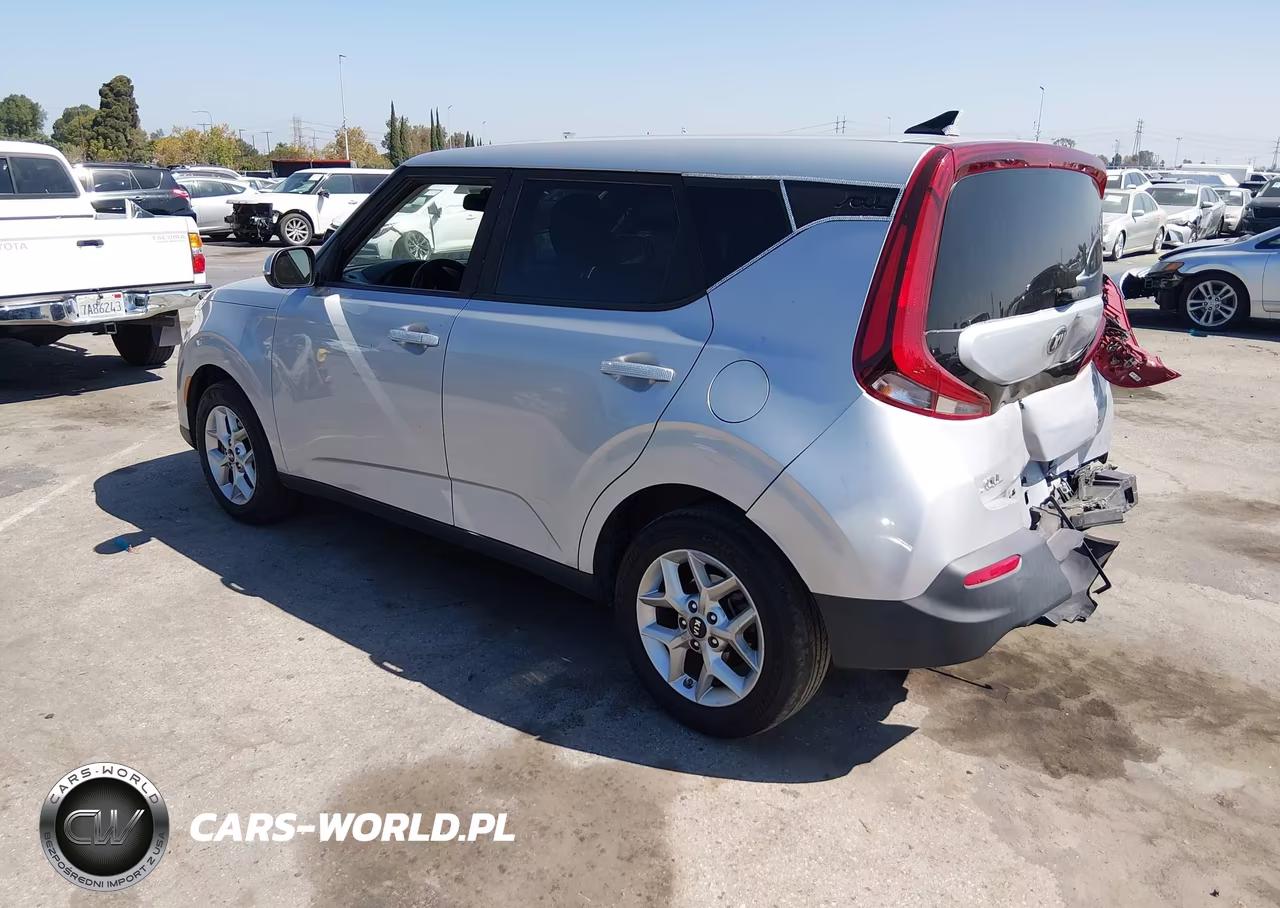 2020 Kia Soul S VIN:KNDJ23AU2L7028041 - 3