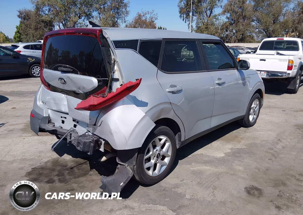 2020 Kia Soul S VIN:KNDJ23AU2L7028041 - 4