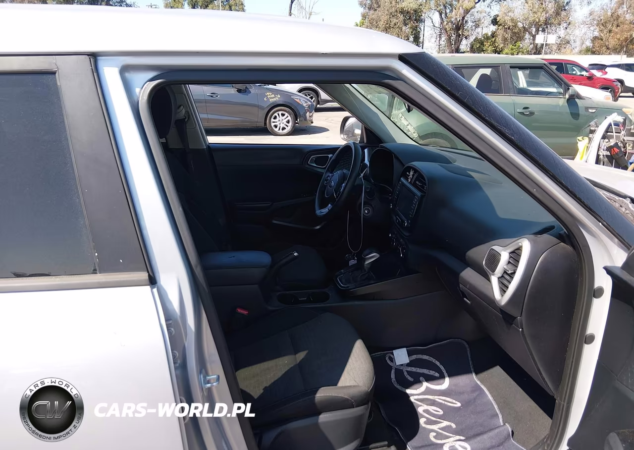 2020 Kia Soul S VIN:KNDJ23AU2L7028041 - 5