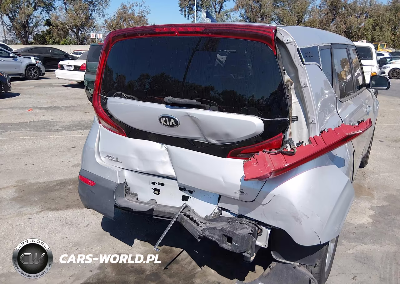 2020 Kia Soul S VIN:KNDJ23AU2L7028041 - 6
