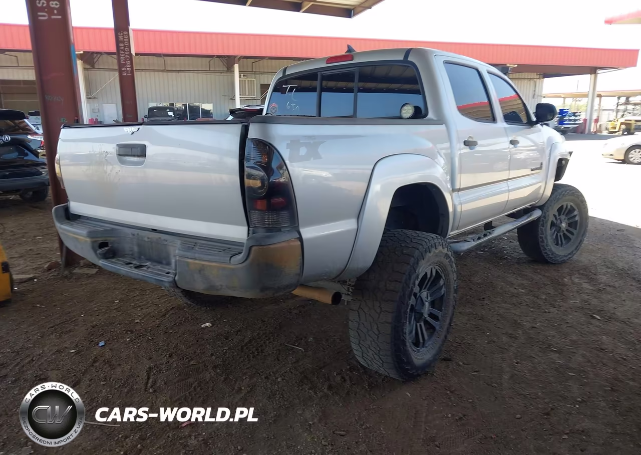 2012 Toyota Tacoma Prerunner V6 VIN:5TFJU4GN1CX020447 - 4