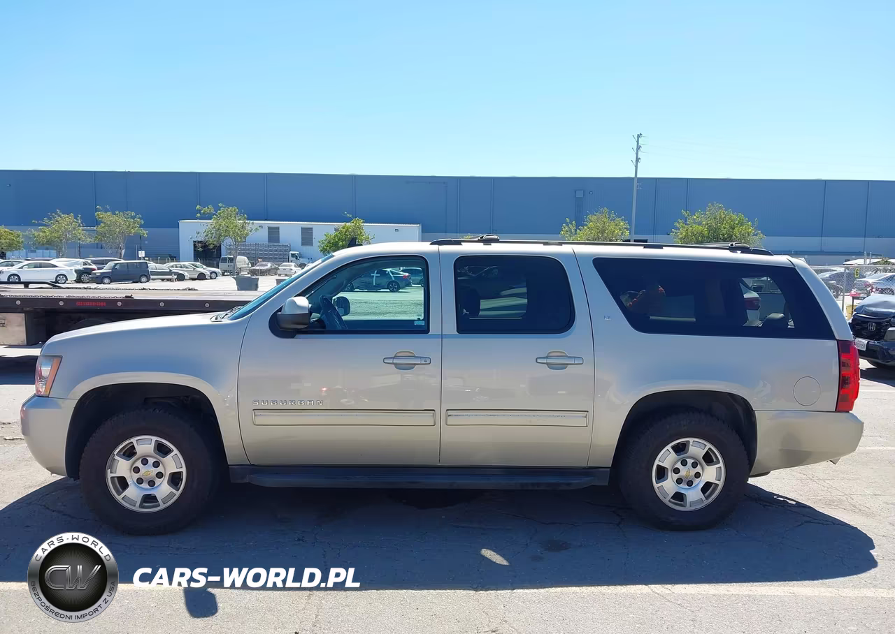 2014 Chevrolet Suburban Lt VIN:1GNSKJE77ER201841 - 15