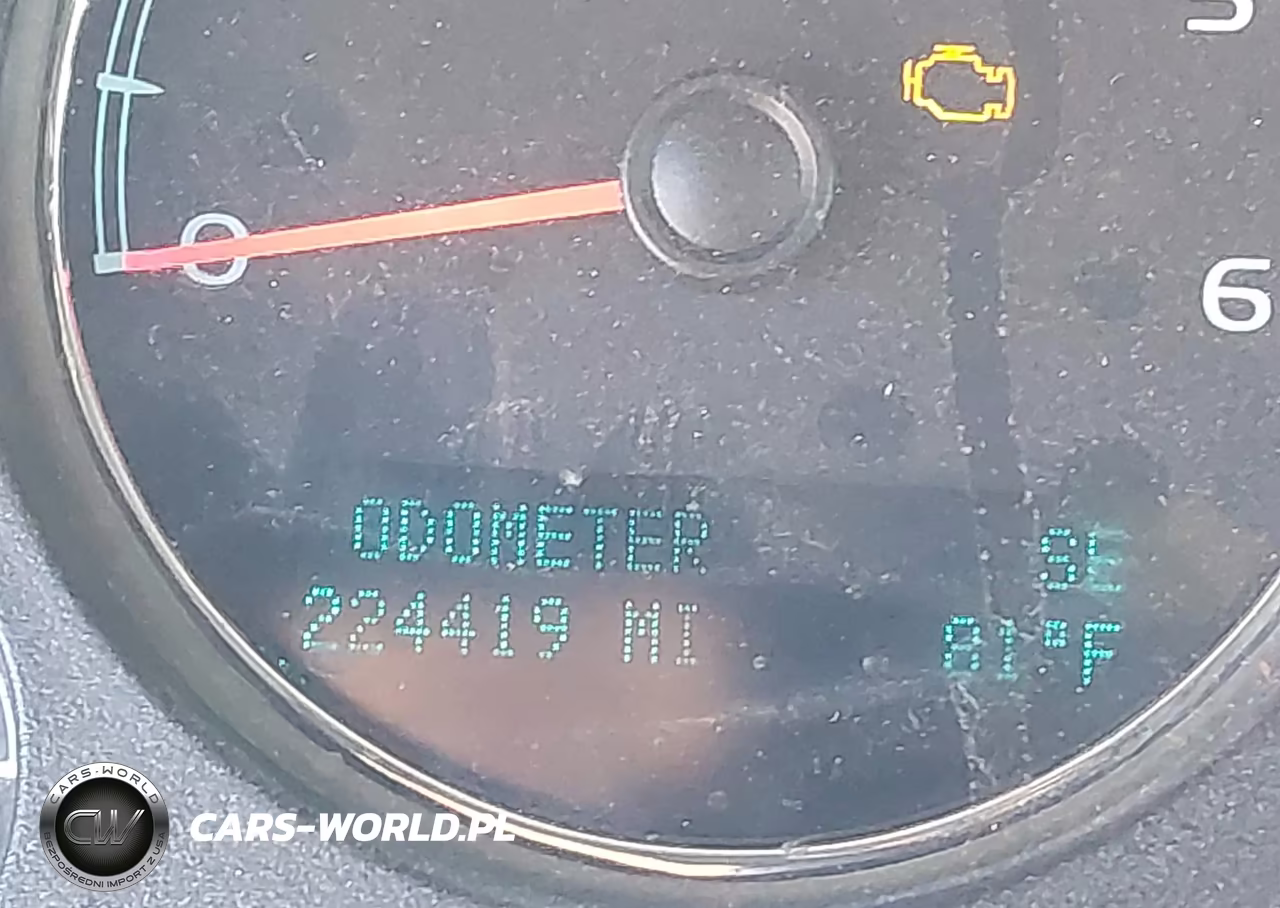 2014 Chevrolet Suburban Lt VIN:1GNSKJE77ER201841 - 16