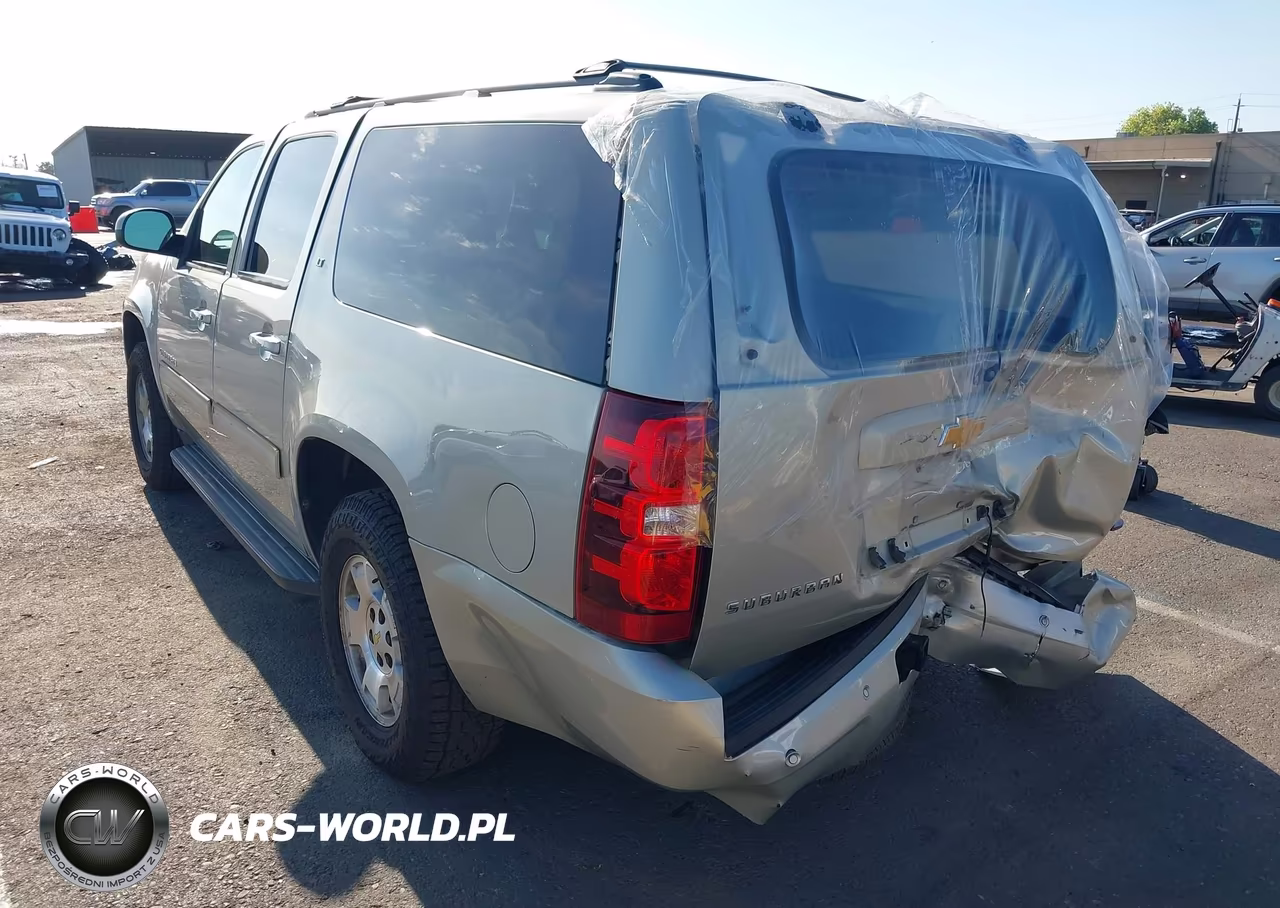 2014 Chevrolet Suburban Lt VIN:1GNSKJE77ER201841 - 3