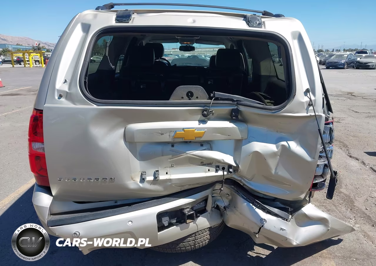 2014 Chevrolet Suburban Lt VIN:1GNSKJE77ER201841 - 6