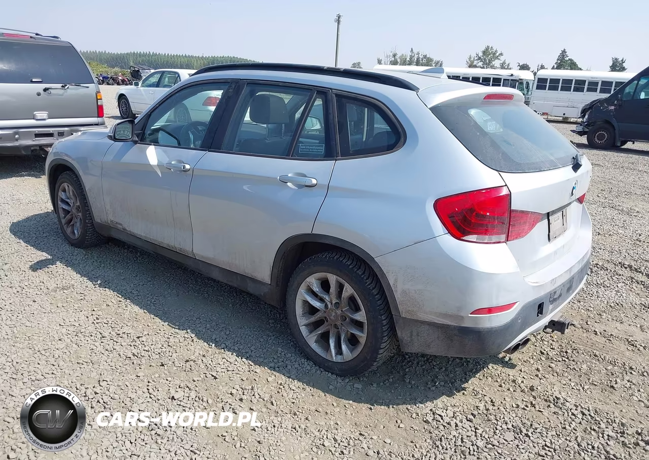 2015 BMW X1 xDrive28I VIN:WBAVL1C57FVY26704 - 3