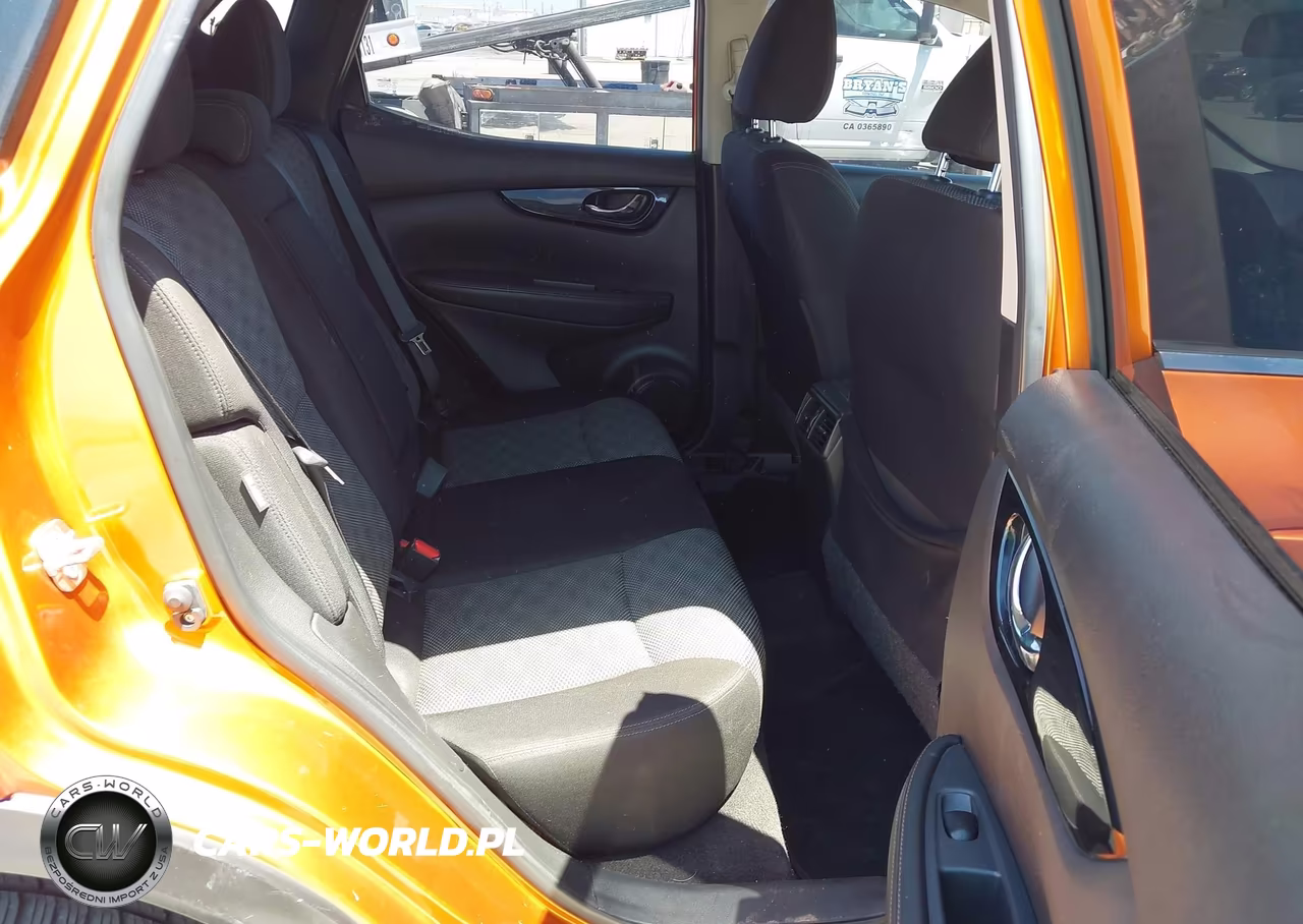 2020 Nissan Rogue Sport S VIN:JN1BJ1CW6LW364858 - 8