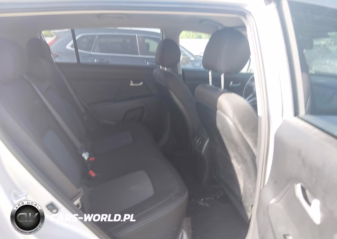 2015 Kia Sportage Lx VIN:KNDPBCAC1F7780108 - 8