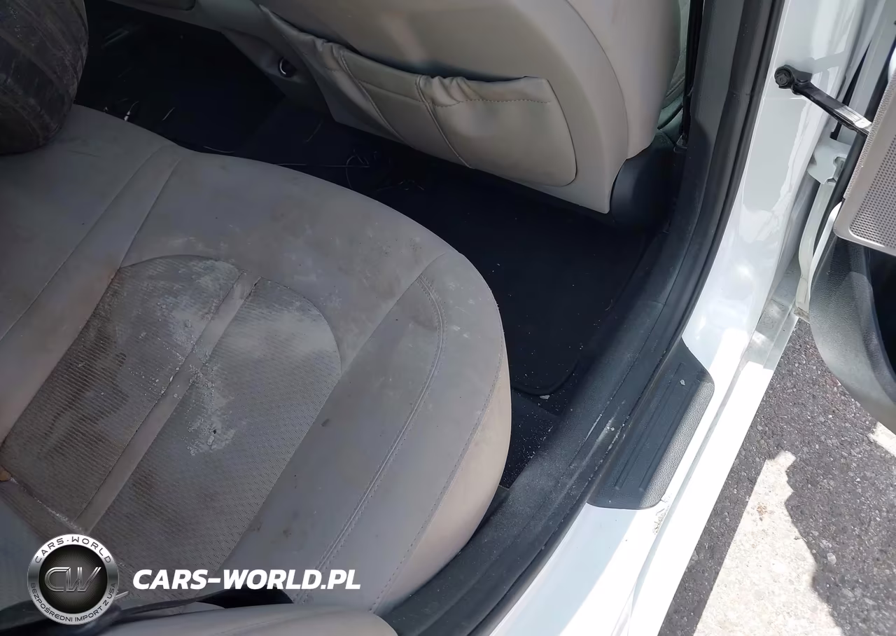 2017 Hyundai Sonata VIN:5NPE24AF6HH469148 - 8