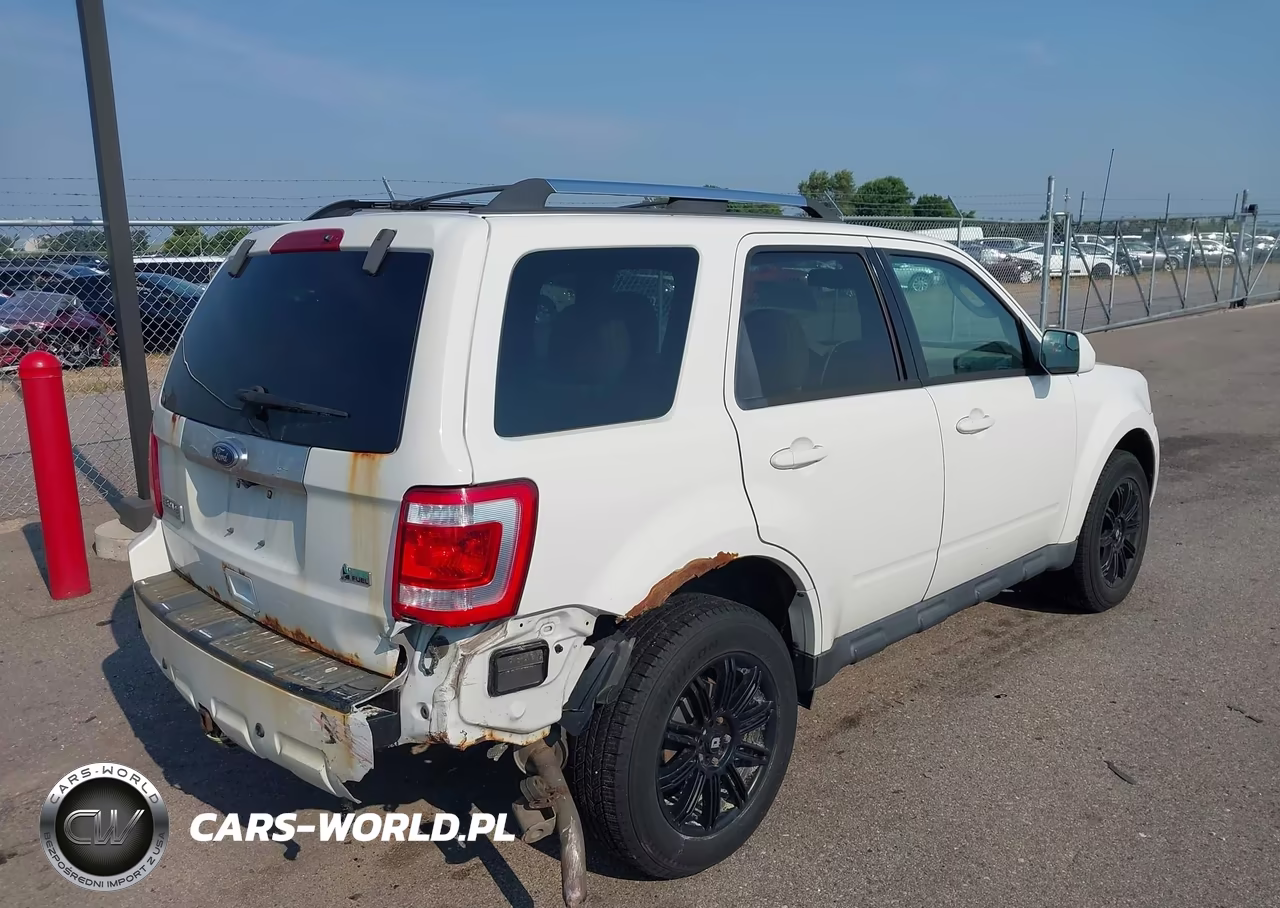 2010 Ford Escape Limited VIN:1FMCU9EG4AKD27160 - 4
