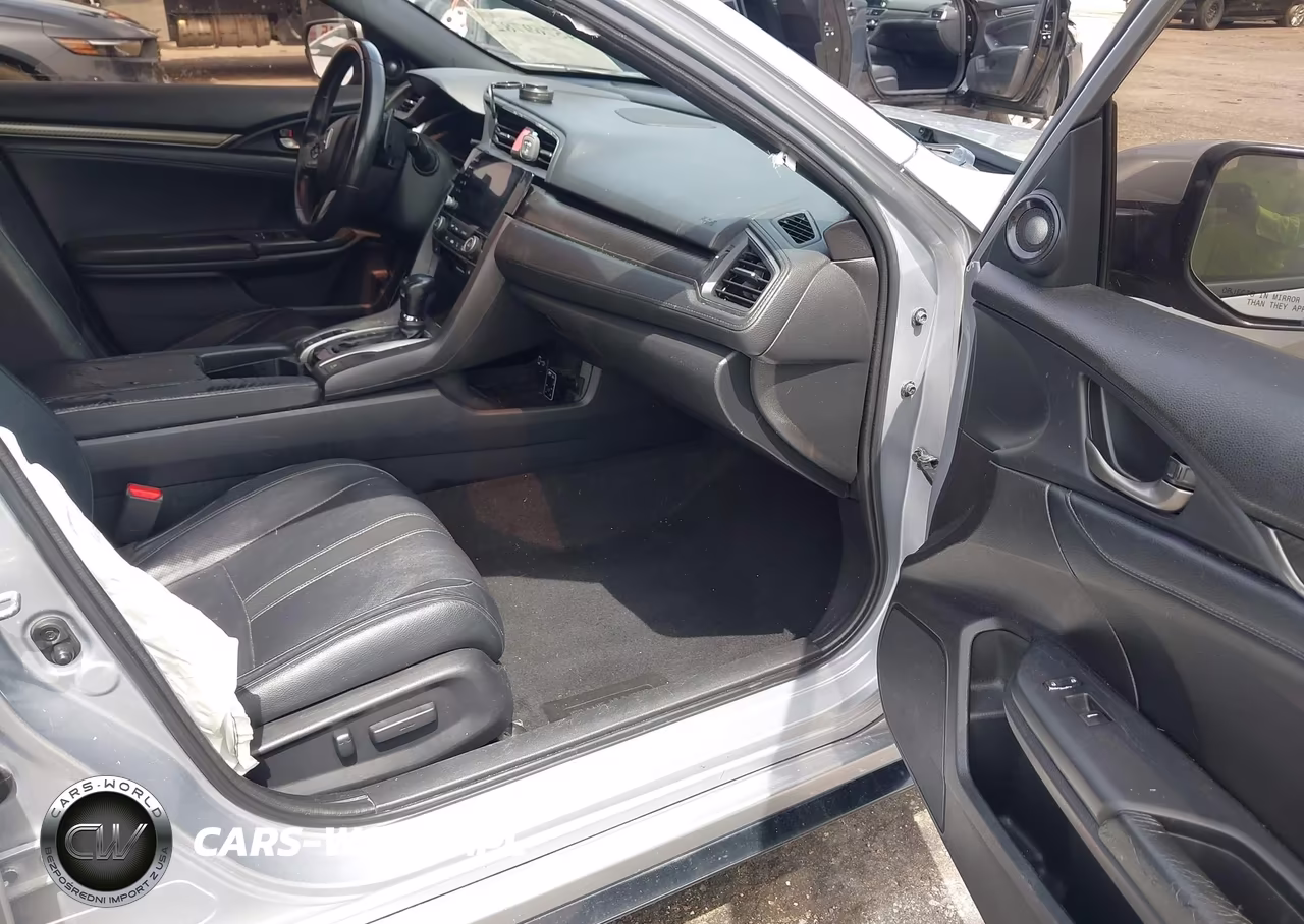 2019 Honda Civic Sport Touring VIN:SHHFK7H92KU207511 - 5