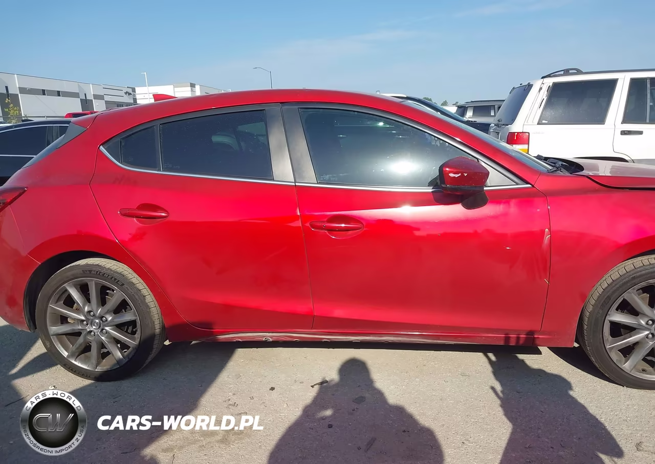 2018 Mazda Mazda3 Grand Touring VIN:3MZBN1M30JM262567 - 13