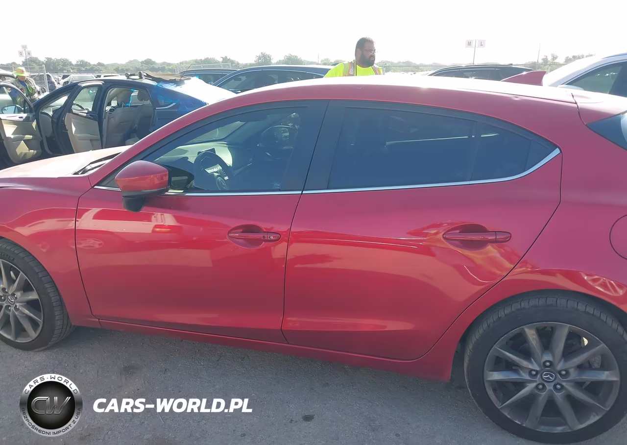 2018 Mazda Mazda3 Grand Touring VIN:3MZBN1M30JM262567 - 14