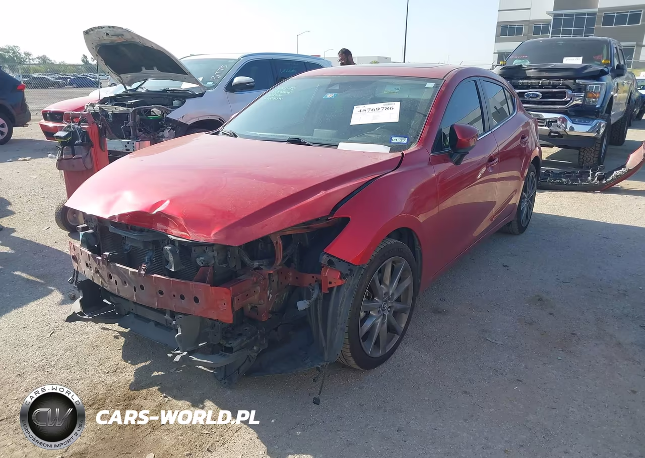 2018 Mazda Mazda3 Grand Touring VIN:3MZBN1M30JM262567 - 2