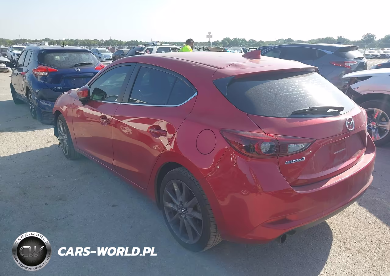 2018 Mazda Mazda3 Grand Touring VIN:3MZBN1M30JM262567 - 3