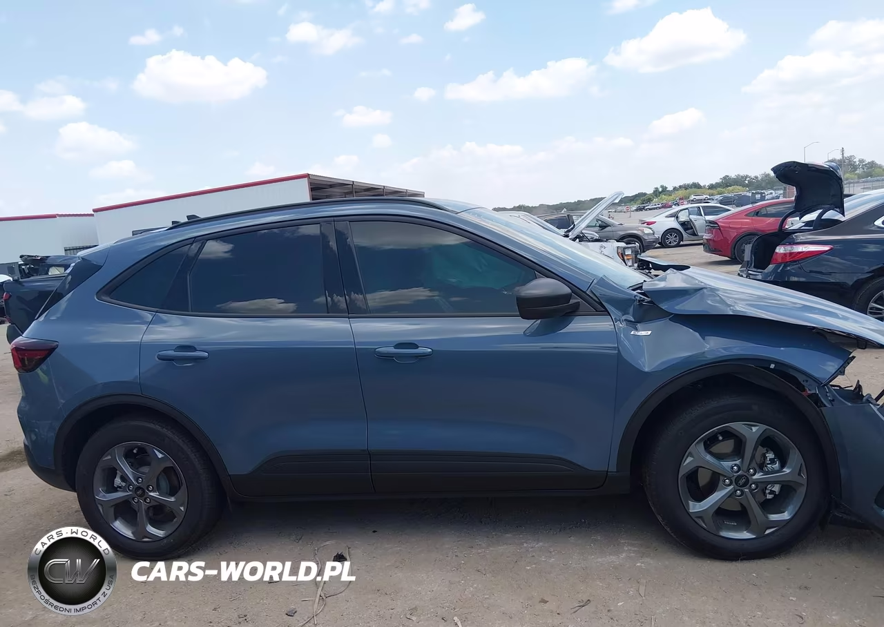 2026 Ford Escape St-Line VIN:1FMCU0MN5TUA18946 - 13