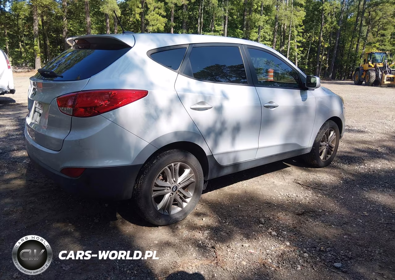 2015 Hyundai Tucson Gls VIN:KM8JT3AF4FU981415 - 4