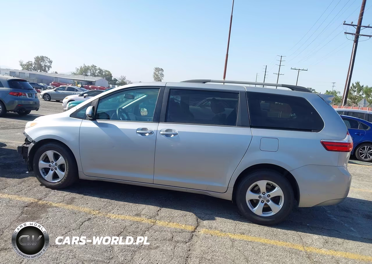 2016 Toyota Sienna Le 8 Passenger VIN:5TDKK3DC4GS748296 - 15