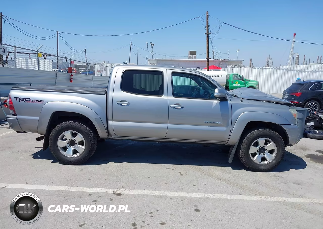 2014 Toyota Tacoma Base V6 VIN:3TMLU4EN9EM146057 - 13