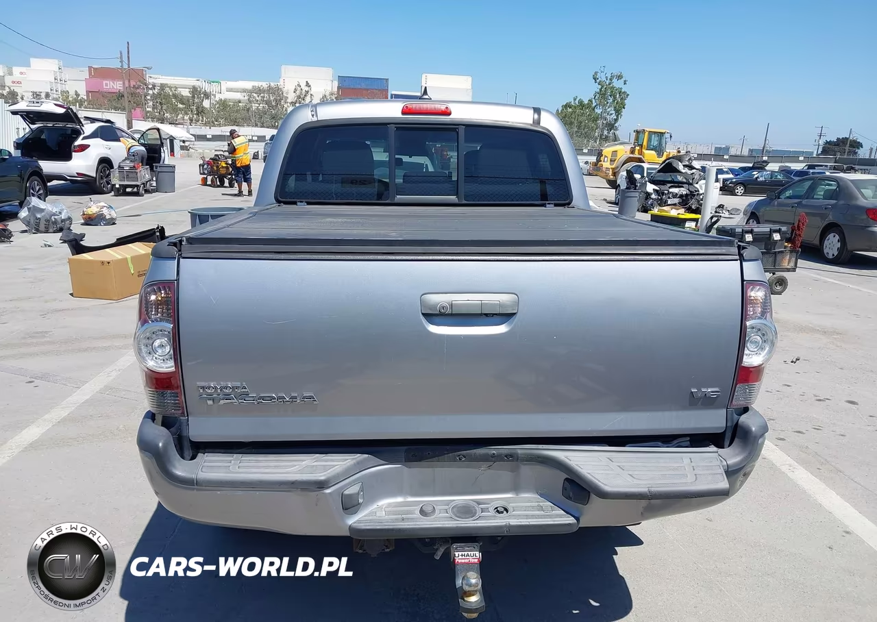 2014 Toyota Tacoma Base V6 VIN:3TMLU4EN9EM146057 - 16