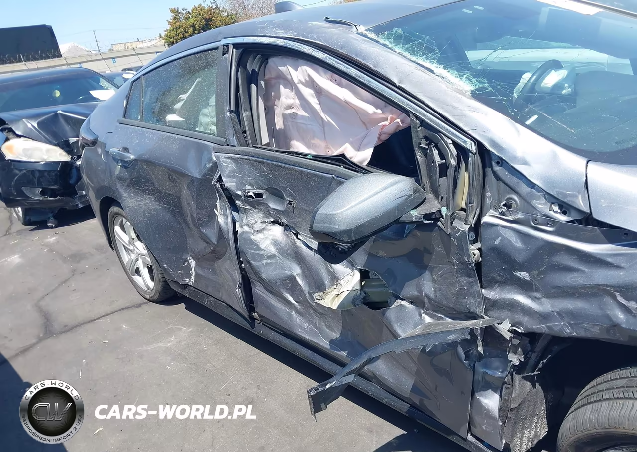 2018 Chevrolet Volt Lt VIN:1G1RC6S56JU141393 - 12