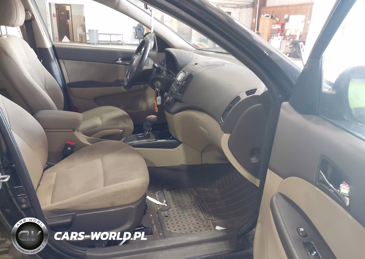 2009 Hyundai Elantra Touring VIN:KMHDC86E59U048914 - 5