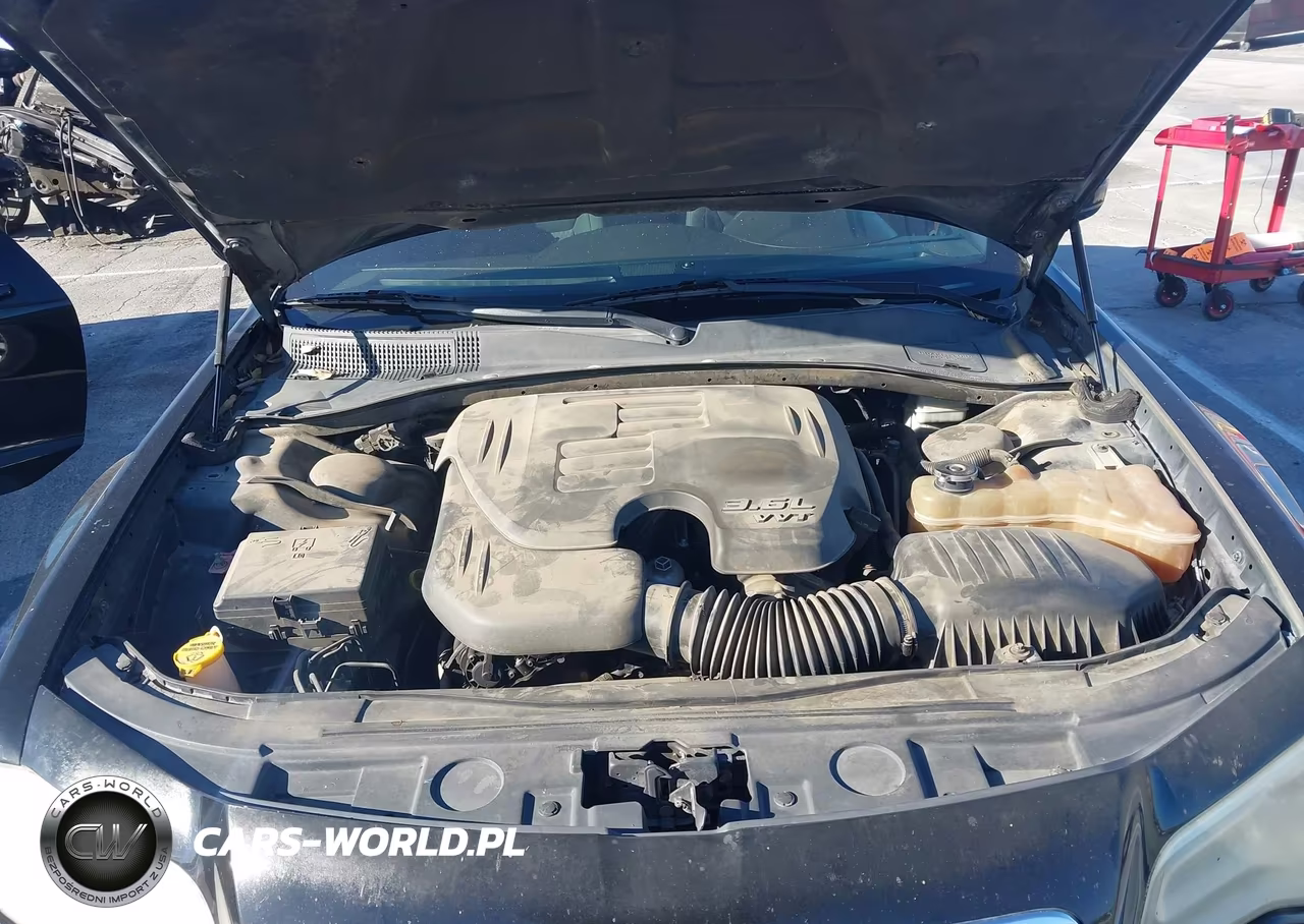 2012 Chrysler 300 VIN:2C3CCAAG2CH225630 - 10