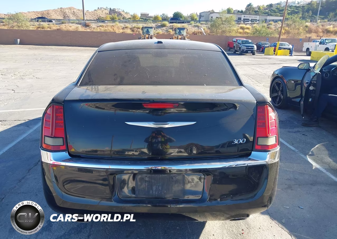 2012 Chrysler 300 VIN:2C3CCAAG2CH225630 - 16