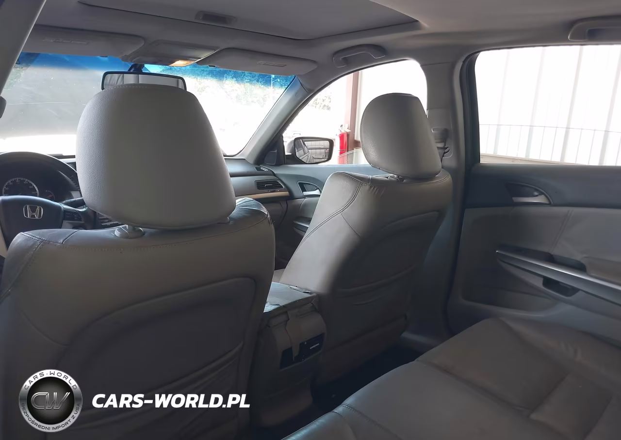 2010 Honda Accord 2.4 Ex-L VIN:1HGCP2F81AA067706 - 14