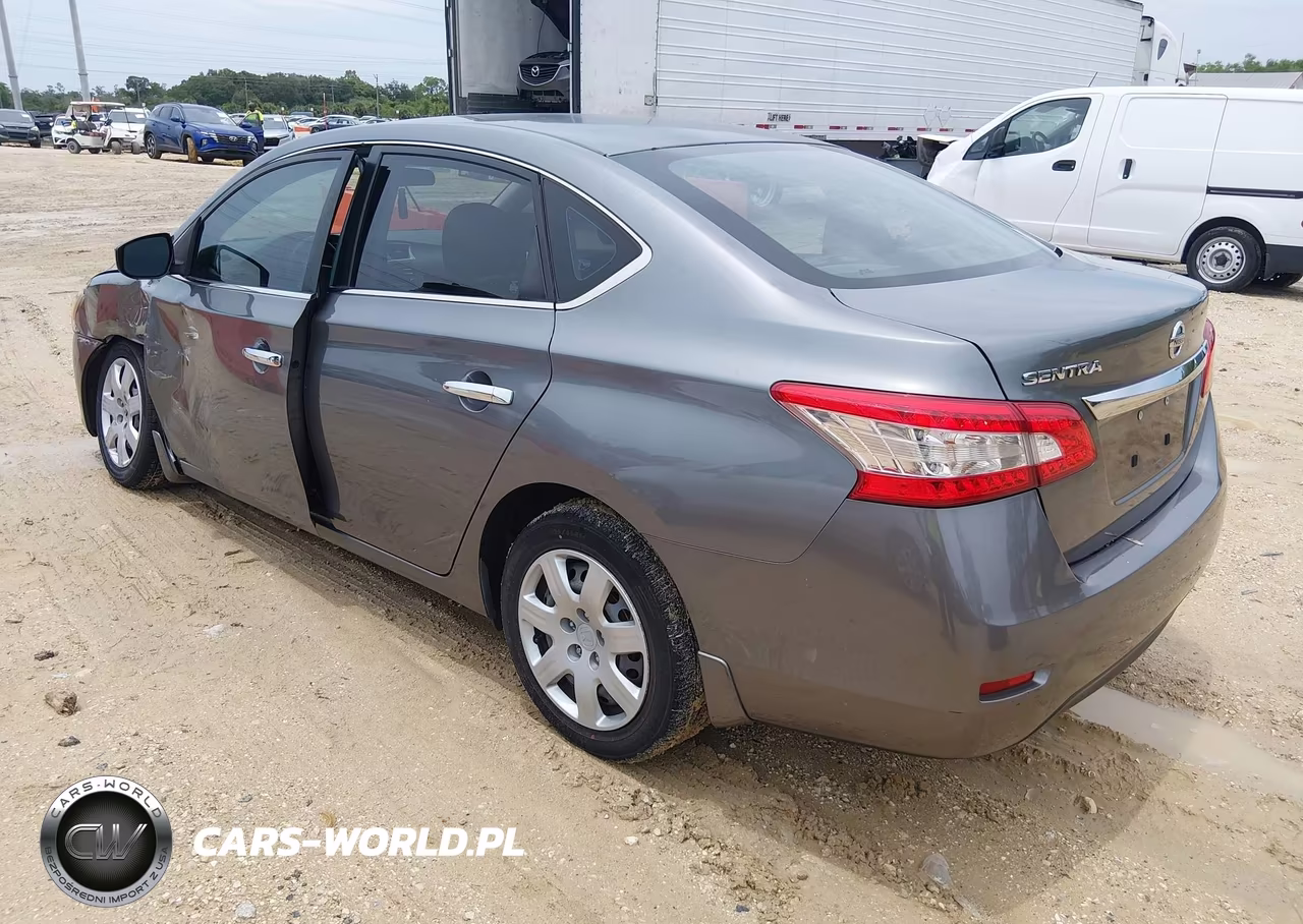 2015 Nissan Sentra S VIN:3N1AB7AP5FY368422 - 3