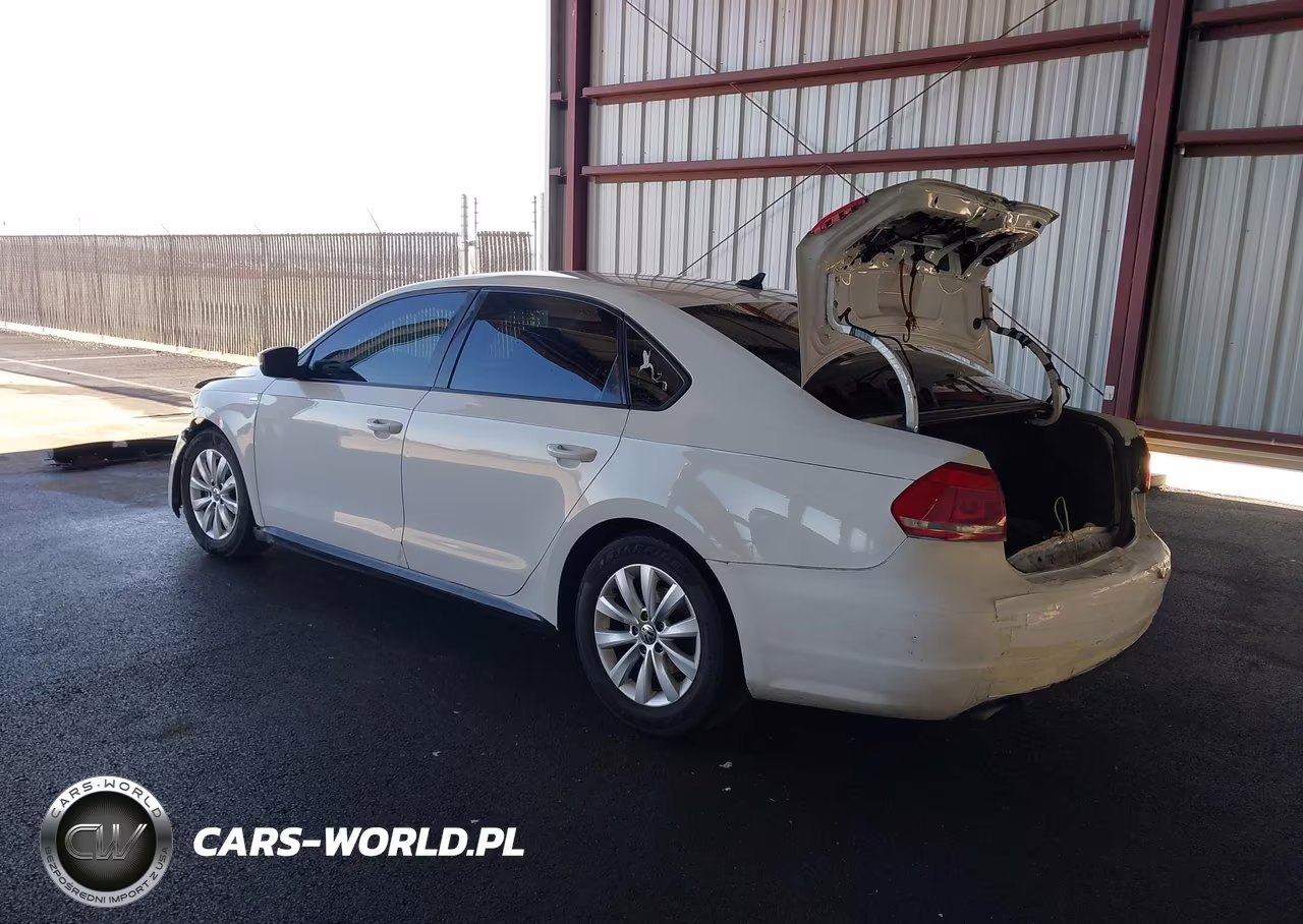 2013 Volkswagen Passat 2.5L Wolfsburg Edition VIN:1VWAP7A35DC150852 - 3