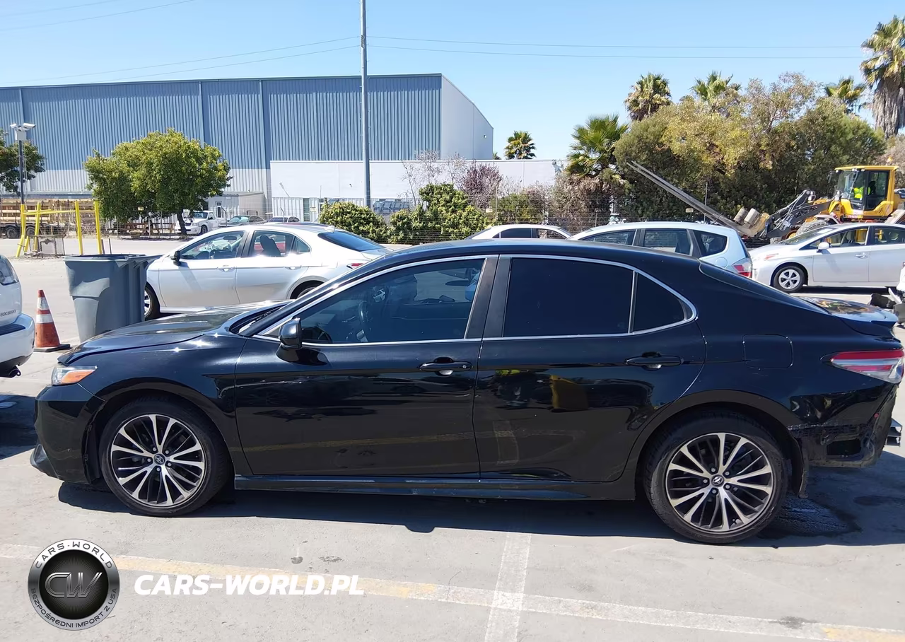 2018 Toyota Camry Se VIN:4T1B11HK2JU579032 - 14