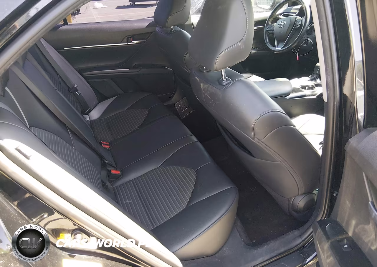 2018 Toyota Camry Se VIN:4T1B11HK2JU579032 - 8