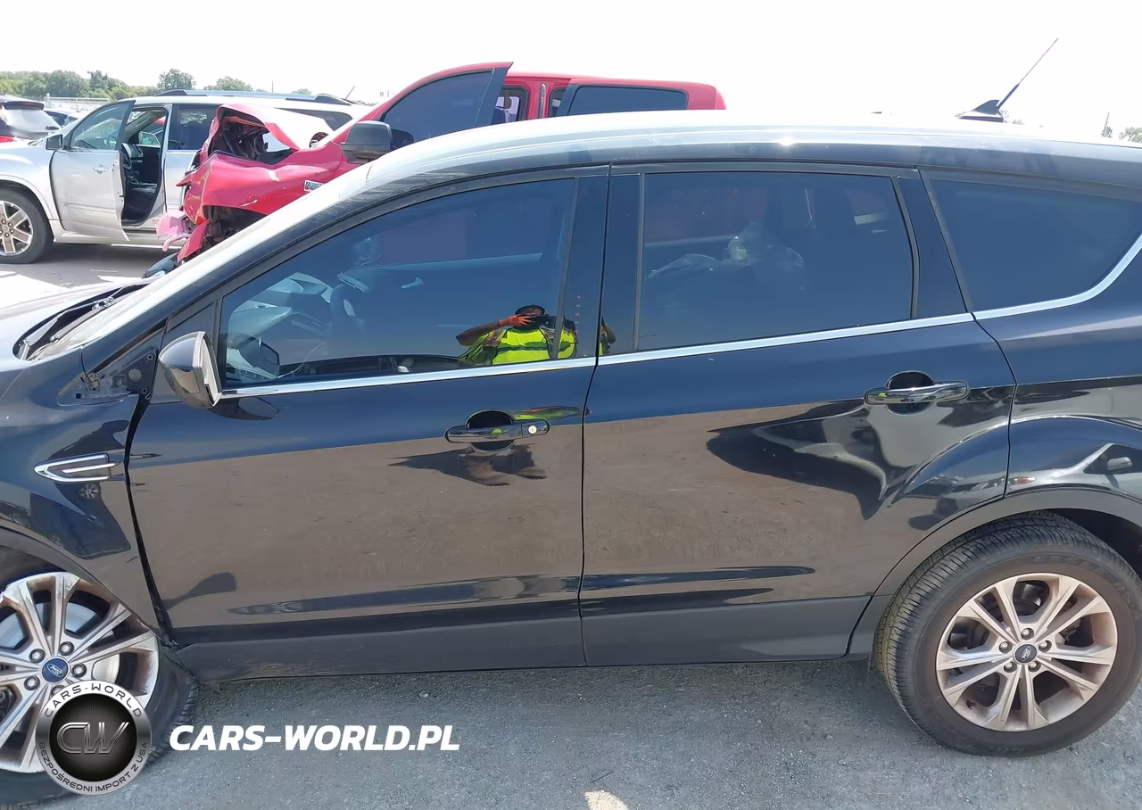 2019 Ford Escape Se VIN:1FMCU9GD9KUC26205 - 14