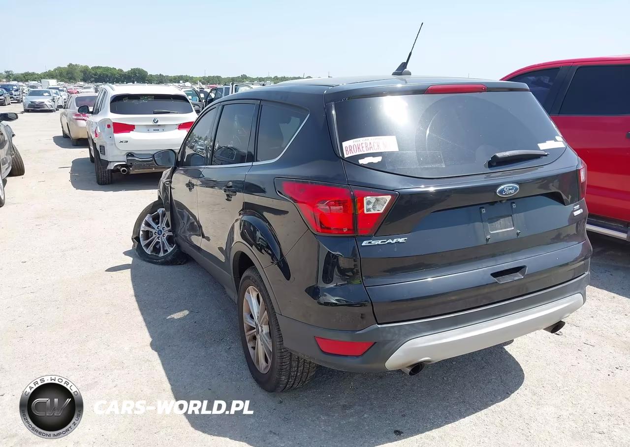 2019 Ford Escape Se VIN:1FMCU9GD9KUC26205 - 3