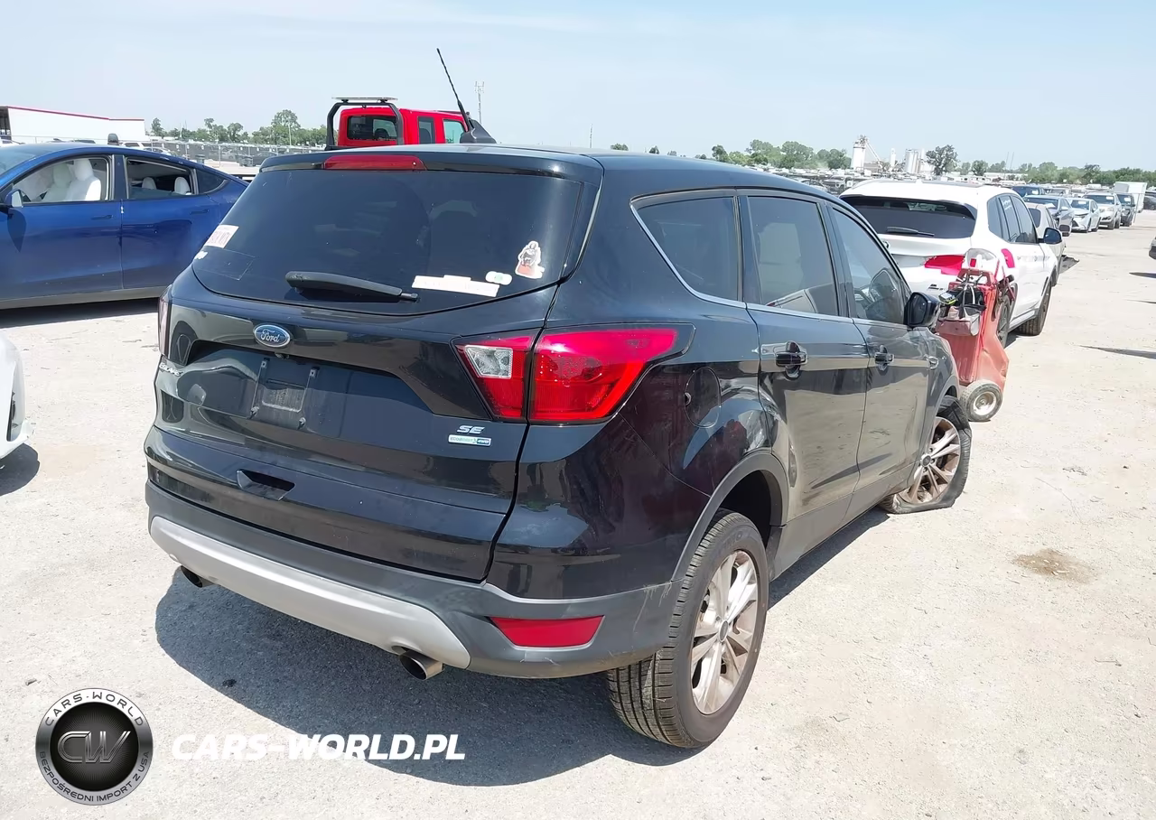 2019 Ford Escape Se VIN:1FMCU9GD9KUC26205 - 4