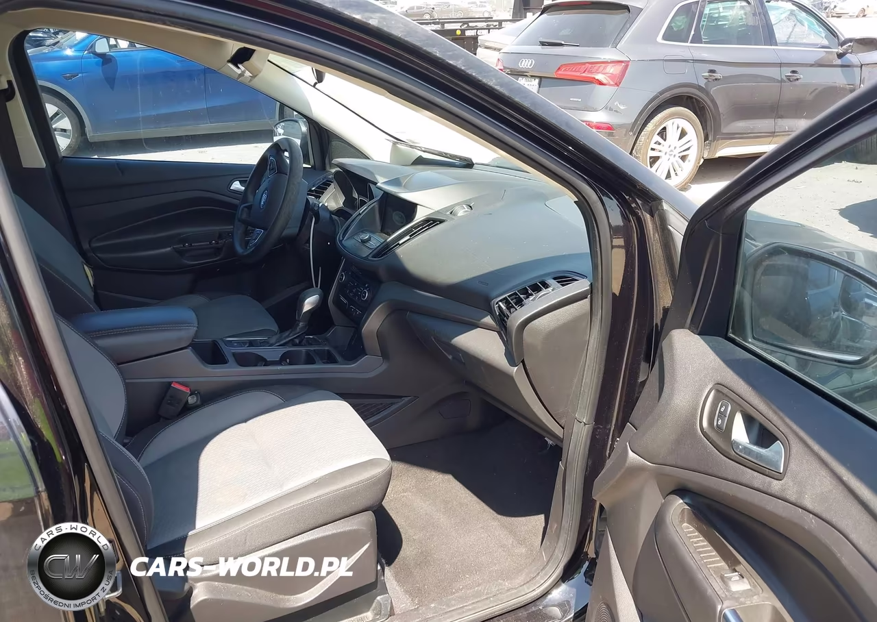 2019 Ford Escape Se VIN:1FMCU9GD9KUC26205 - 5