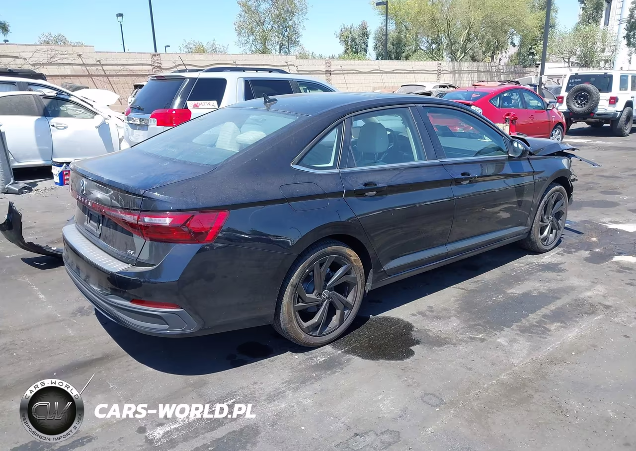 2025 Volkswagen Jetta 1.5T Se VIN:3VW7X7BU1SM068615 - 4